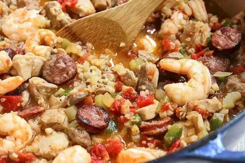 One-Pot Keto Jambalaya With Cauliflower Rice