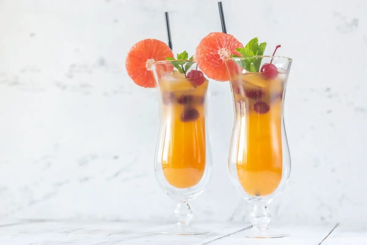 15 Delicious Grapefruit Cocktail Recipes To Try Today