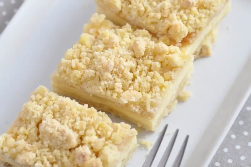 Apple Streusel Bars