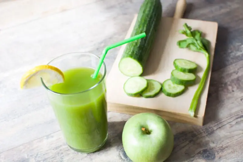 Cucumber Juice with Apple
