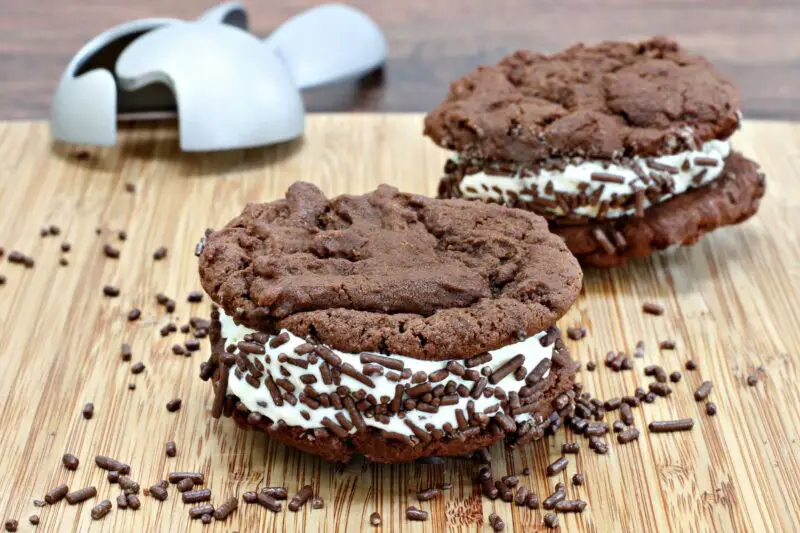 Homemade Ice Cream Sandwiches 